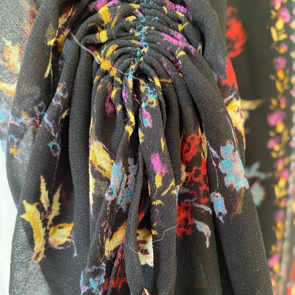 Guess Top - Picture 4 of 5